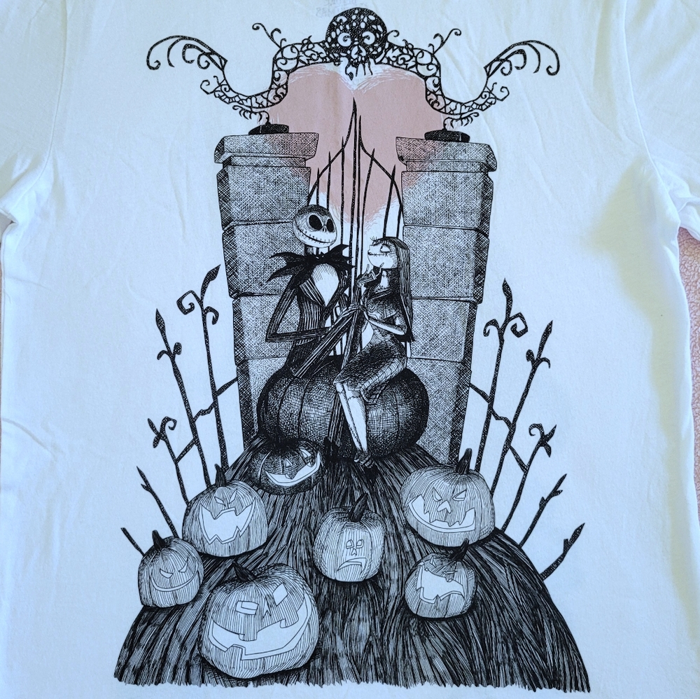 Tim Burton's The Nightmare😱 Before Christmas🎄 Graphic Tee👕 - NWT - Picture 4 of 15